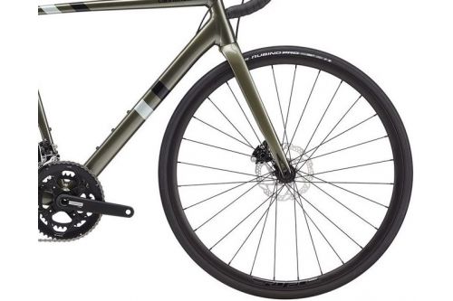 Rower szosowy Cannondale Caad 13 Disc 105 - Ostatnie sztuki!