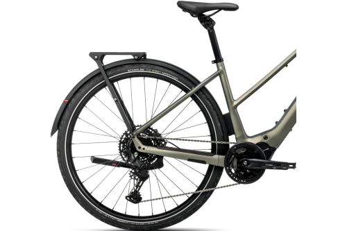 Rower elektryczny miejski trekkingowy miejski do jazdy na wycieczki po mieście po szutrach drogach polnych Orbea KEMEN TOUR 20 MID 28mph 11