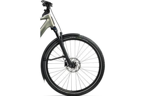 Rower elektryczny miejski trekkingowy miejski do jazdy na wycieczki po mieście po szutrach drogach polnych Orbea KEMEN TOUR 20 20mph 10