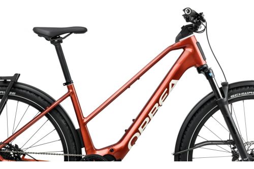 Rower elektryczny miejski turystyczny do jazdy do pracy na działkę po mieście Orbea KEMEN ADV 30 MID 28mph 8