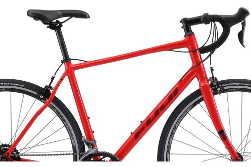 Rower szosowy Fuji Sportif 2.3 + Gratis