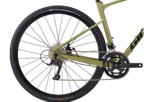 Giant Revolt Gravel 2 aluminiowy gravel szutrowe rowery 2024